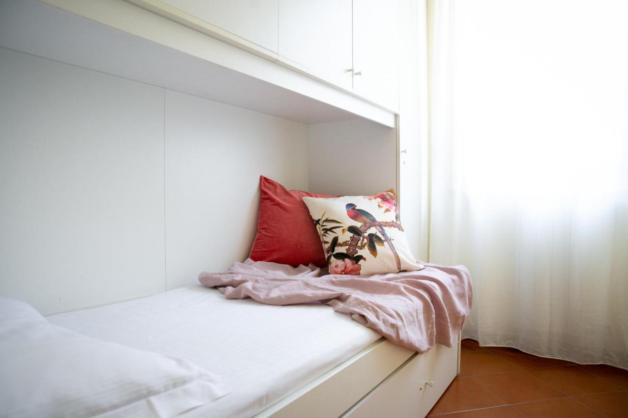 IseoLakeRental - Casa Luisa Riva di Solto Exterior foto